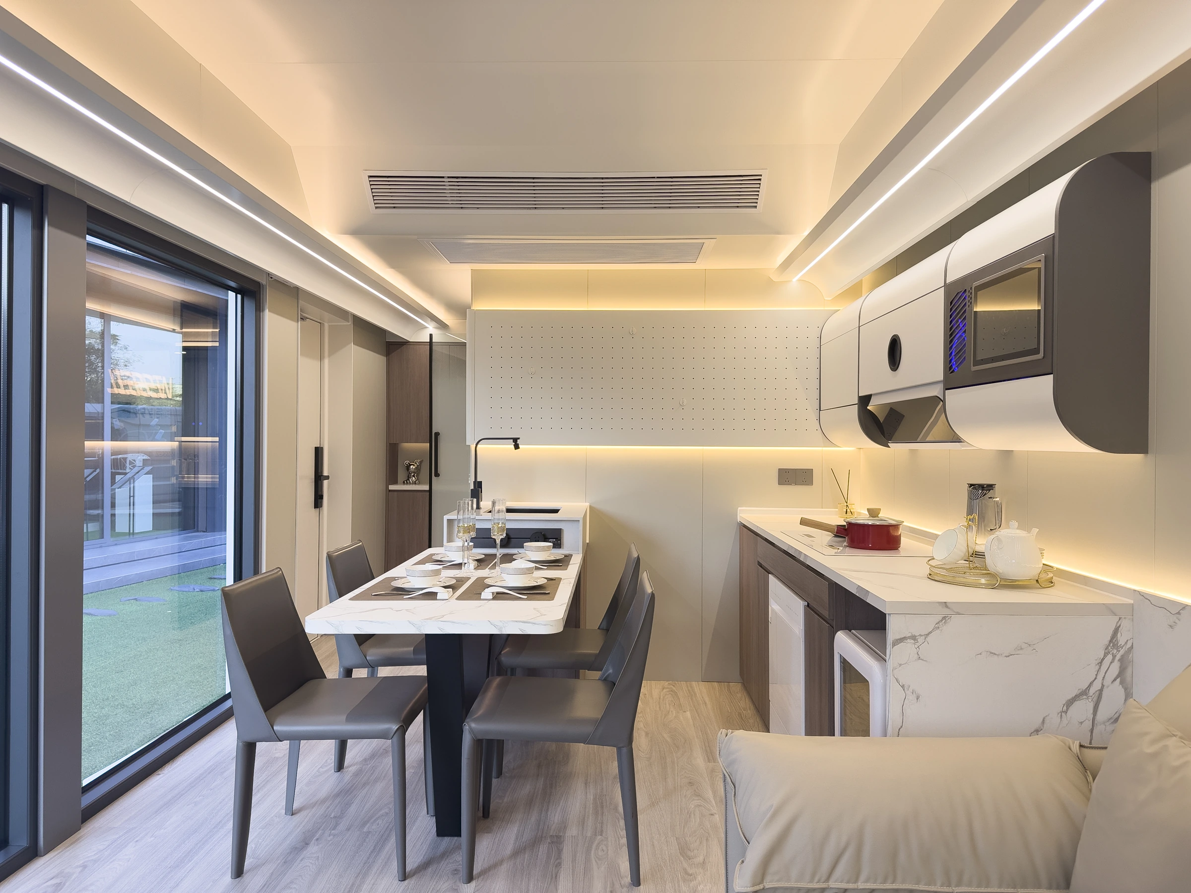 D9 Interior · Kitchen and dining